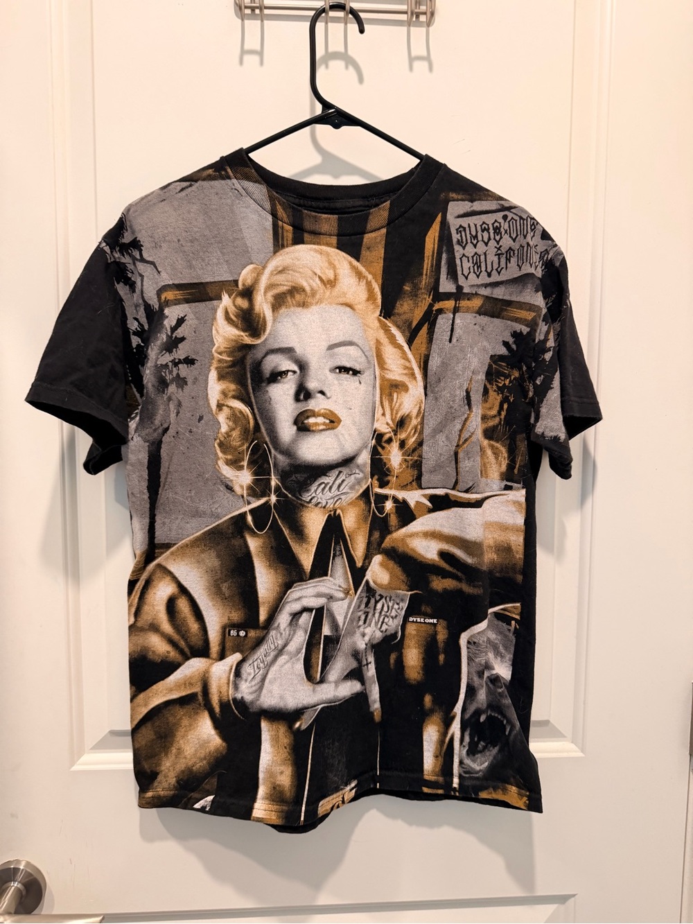 Dyse One Marilyn Monroe
Redefined Streetwear
Graphic Size M